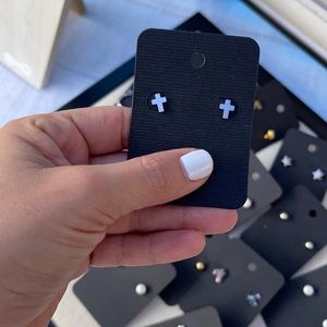 Stainless steel cross stud earrings